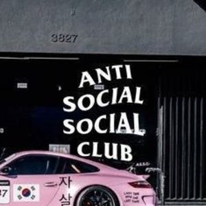 Meet your Posher, Adrian